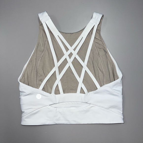 Lululemon🍋  Free To Be Serene Bra High Neck Long Line Bra Size 4 - Picture 4 of 8